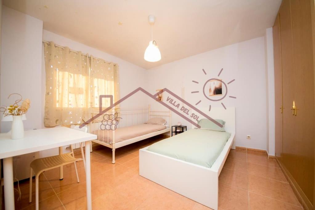Villa Del Sol - Piscina Climatizada Mentrida Buitenkant foto